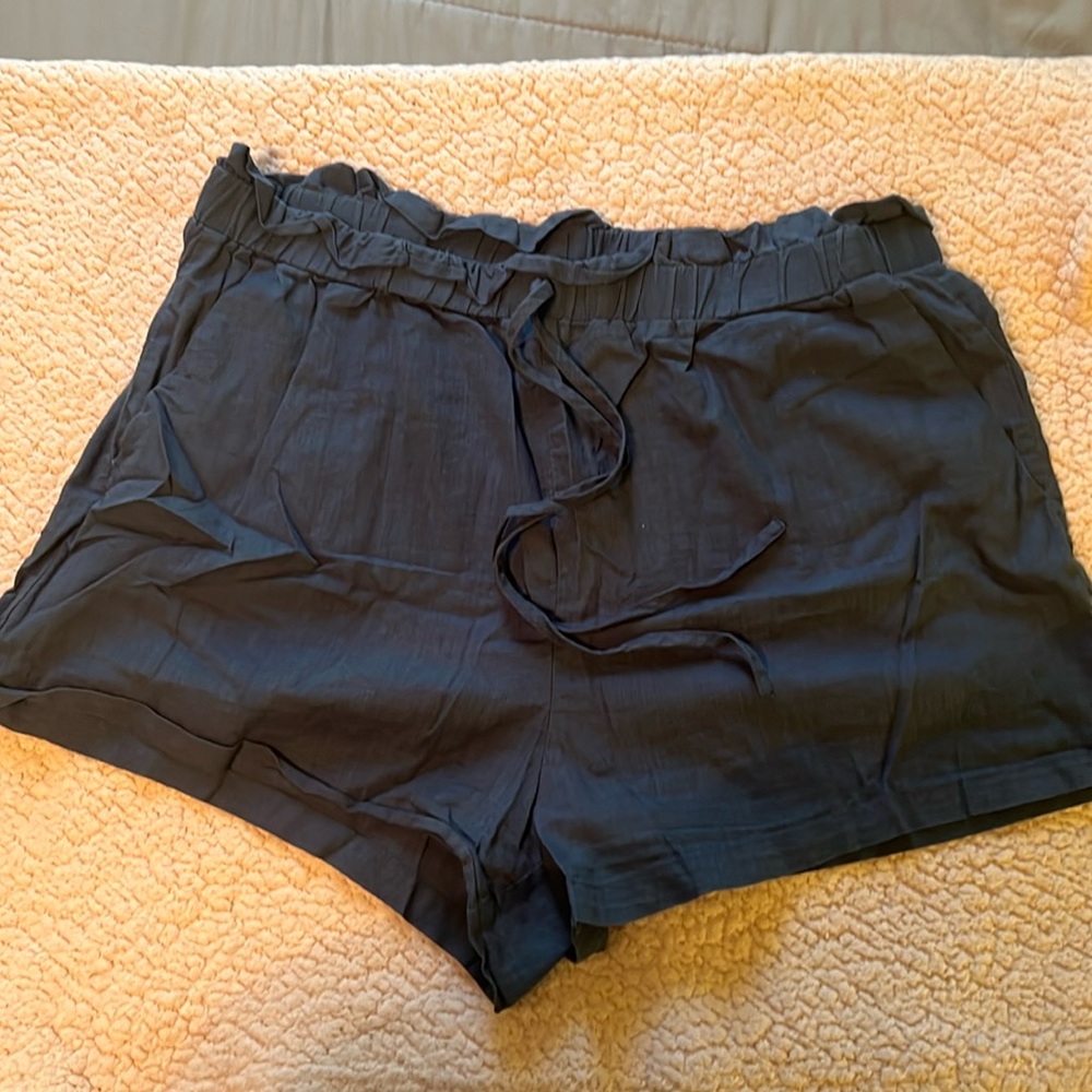 Blue Linen style shorts